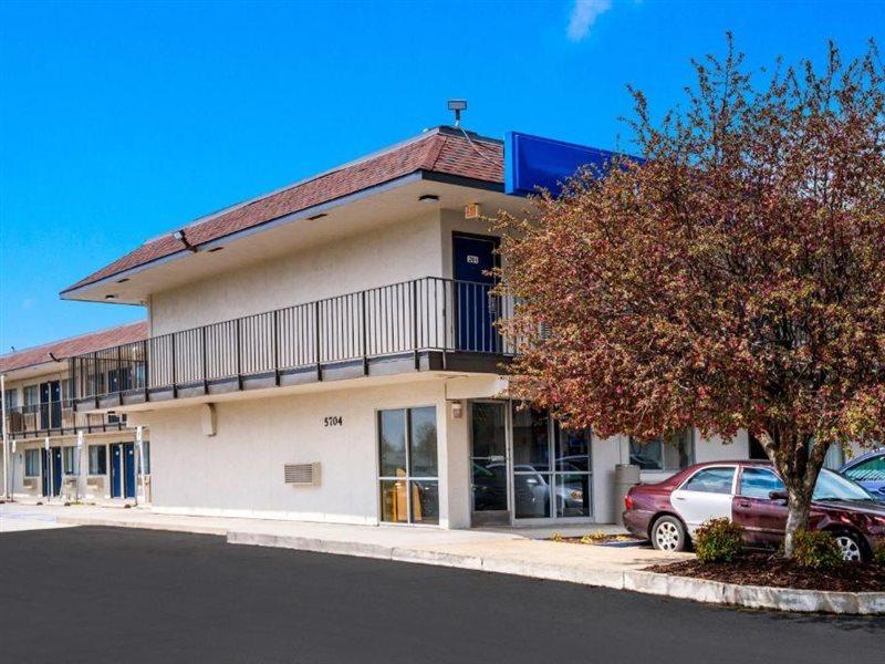 Motel 6-Sandston, Va - Richmond, Va ภายนอก รูปภาพ